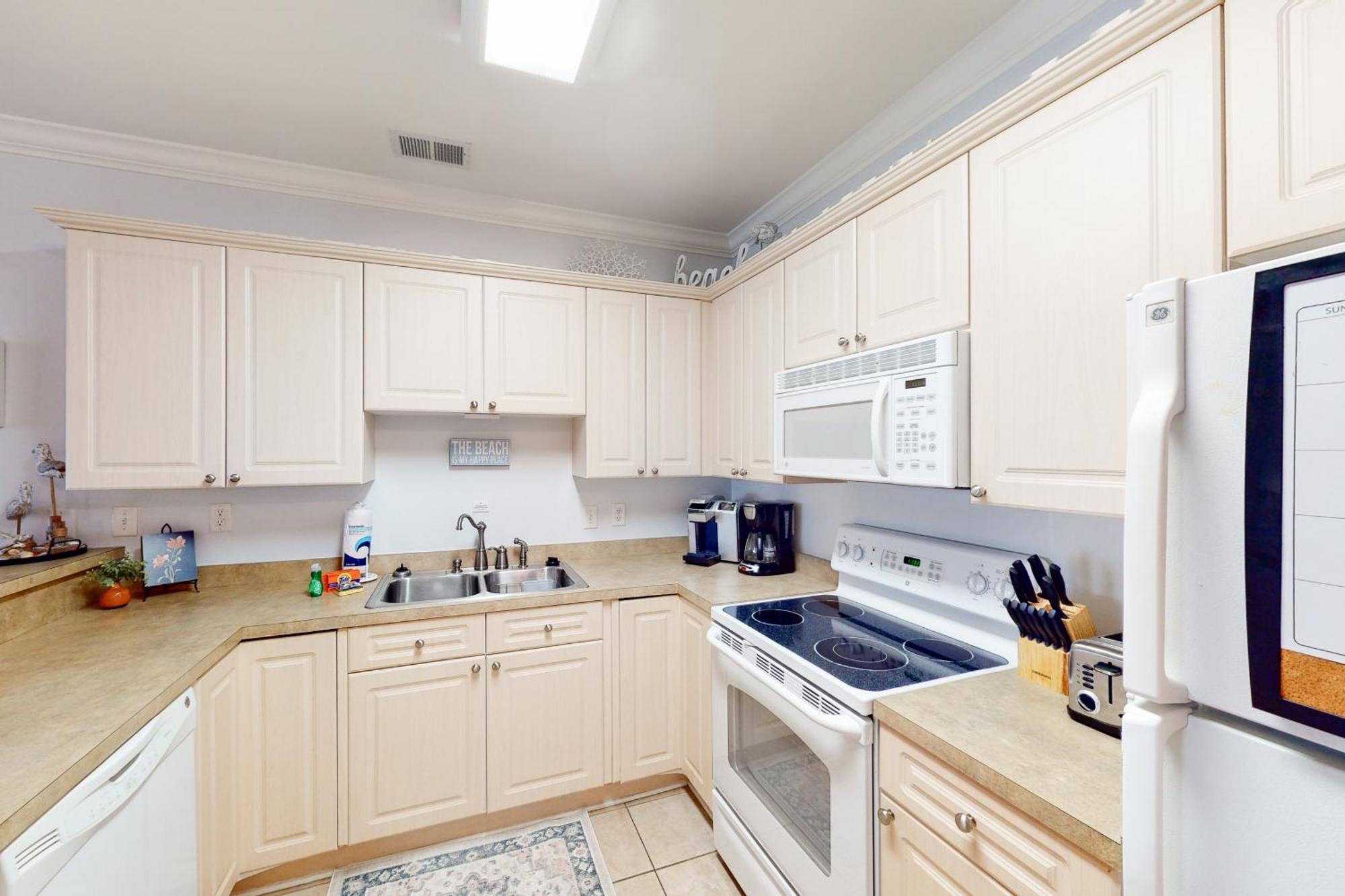 Southern Luster Condos Myrtle Beach Room photo